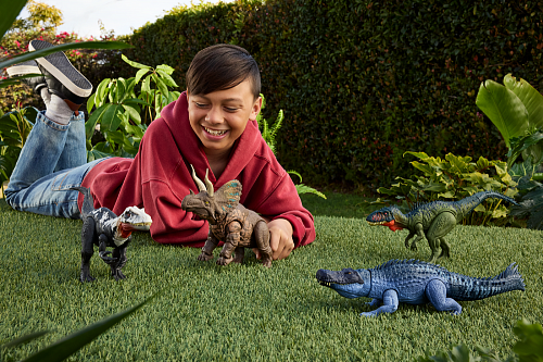 Картинка Фигурка динозавра Jurassic World Tracker Chilantaisaurus Чилантайзавр JGB95 магазин gnom.land