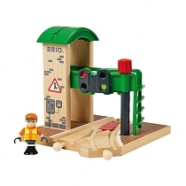 Картинка Brio Сигнальная станция c механическим переключением светофоров от магазина gnom.land